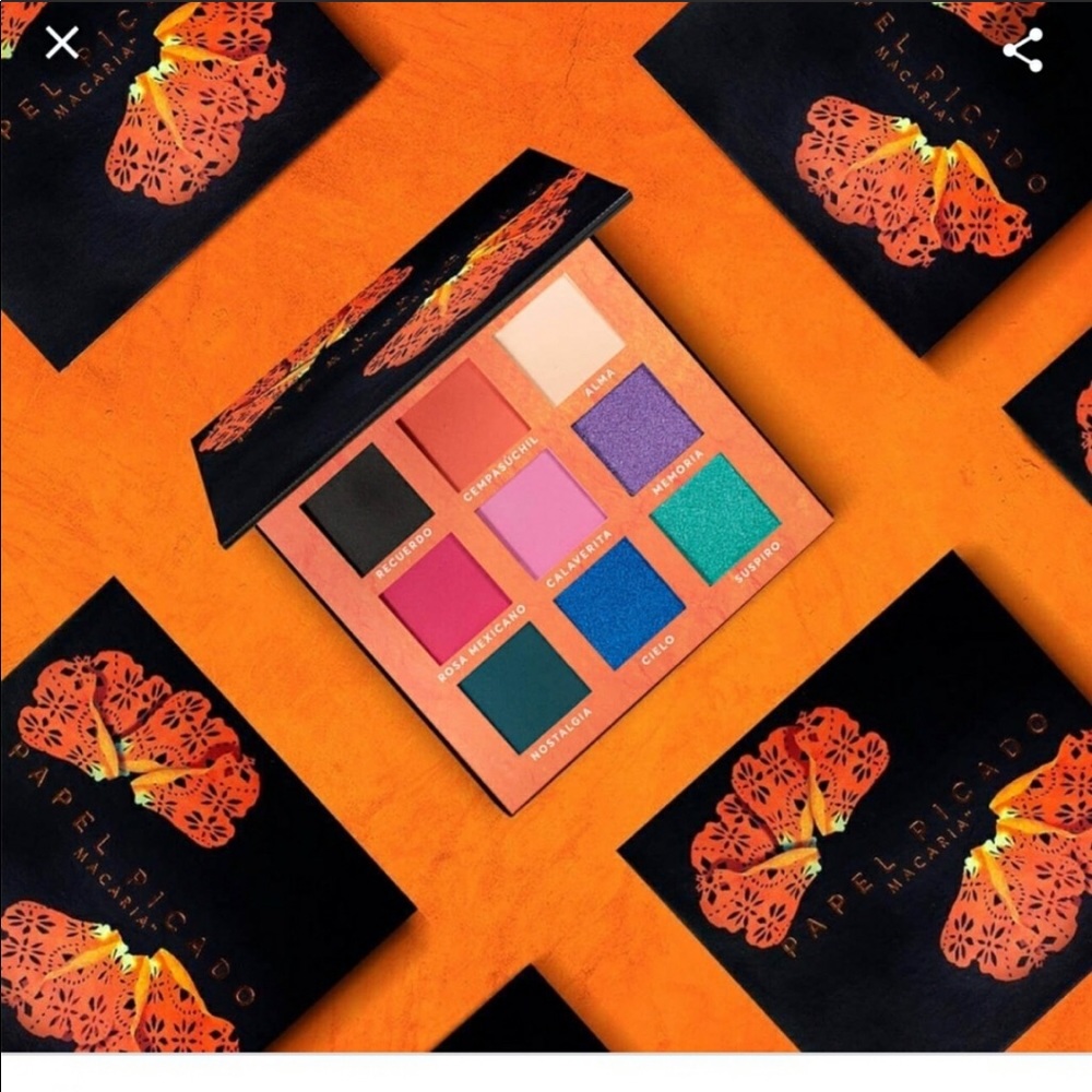 Eyeshadow Palette Papel Picado Macaria.